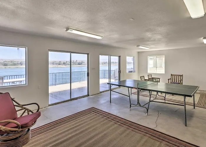 Private Dock, Tons Of Fun! On Colorado River Bullhead City